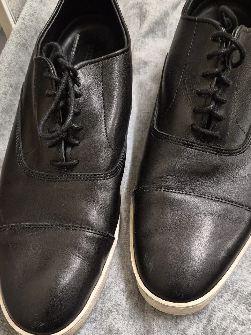 Allen Edmonds Black Leather Cap-Toe Lace-Up Oxfords with White Trim Size 9